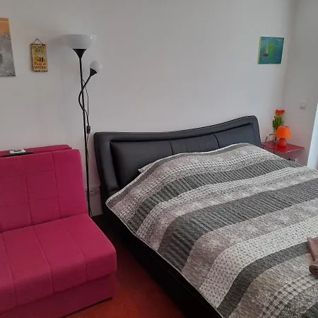 Honey Apartment