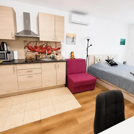 Honey Apartment